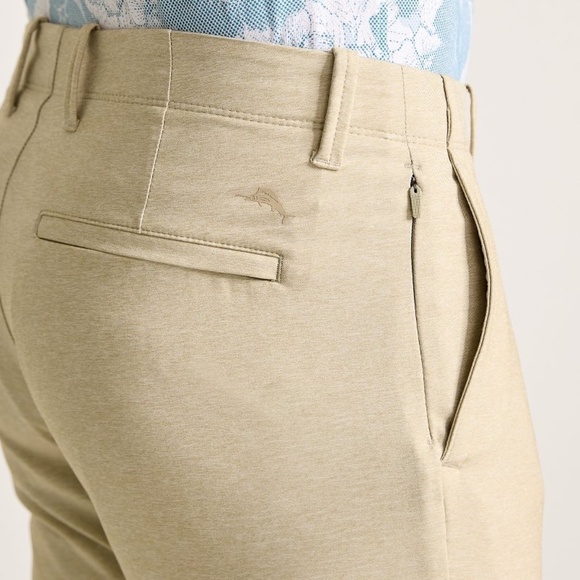 Tommy Bahama Men's On Par IslandZone® Flat-Front Pants - Chino EUC - Picture 3 of 8